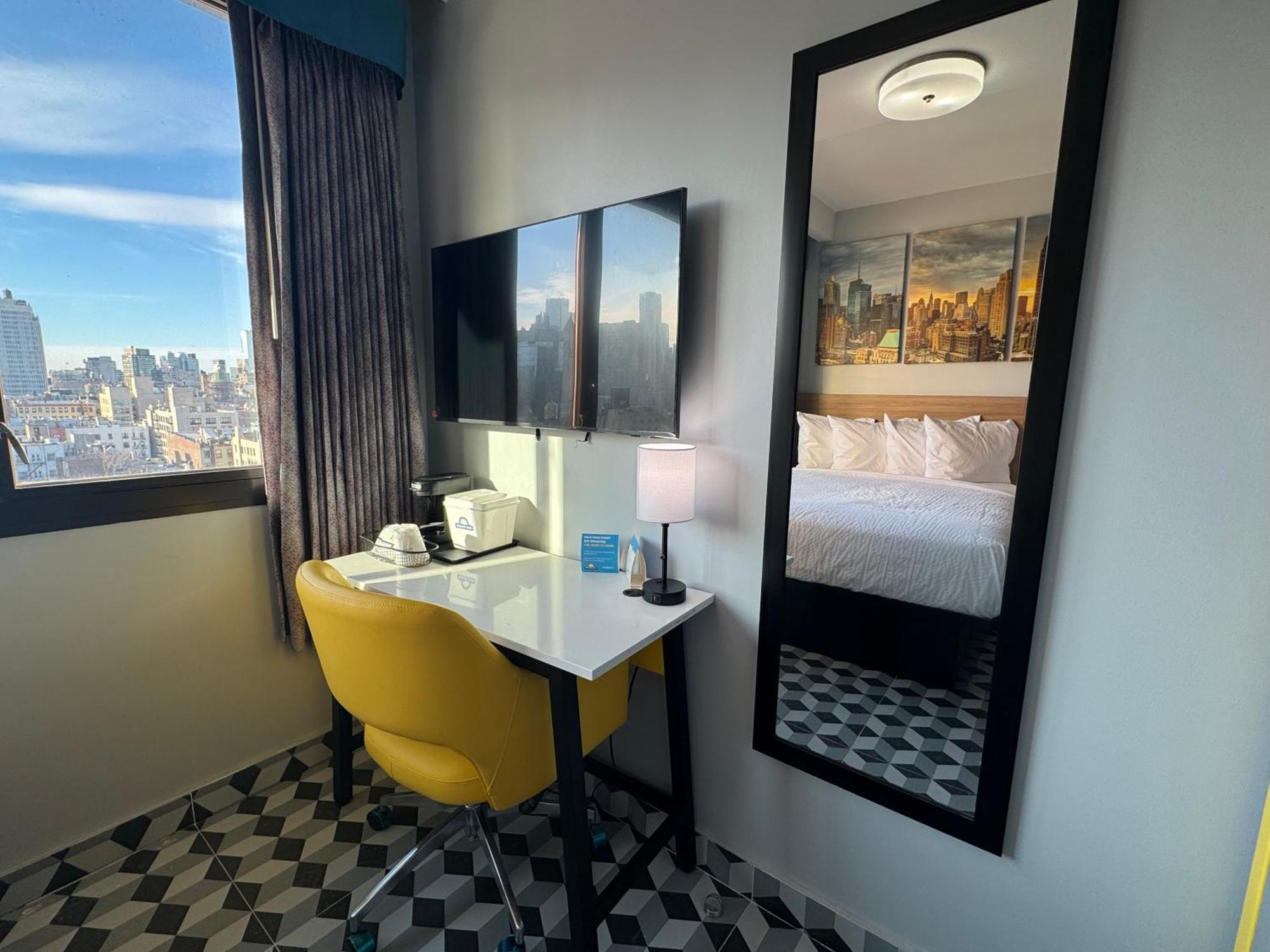 Days Inn By Wyndham New York Chinatown Extérieur photo